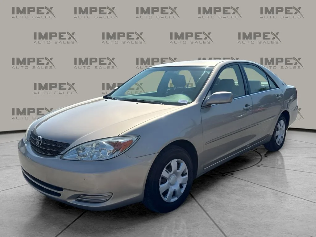 Used 2003 Beige Toyota LE image 1