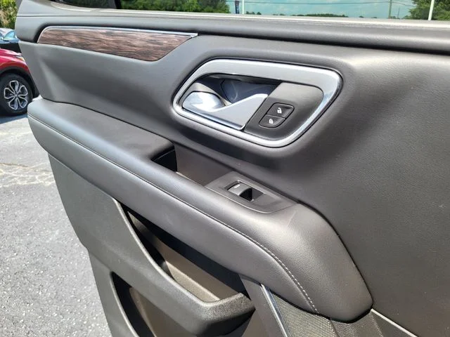 Used 2023 Gray Chevrolet LT image 17