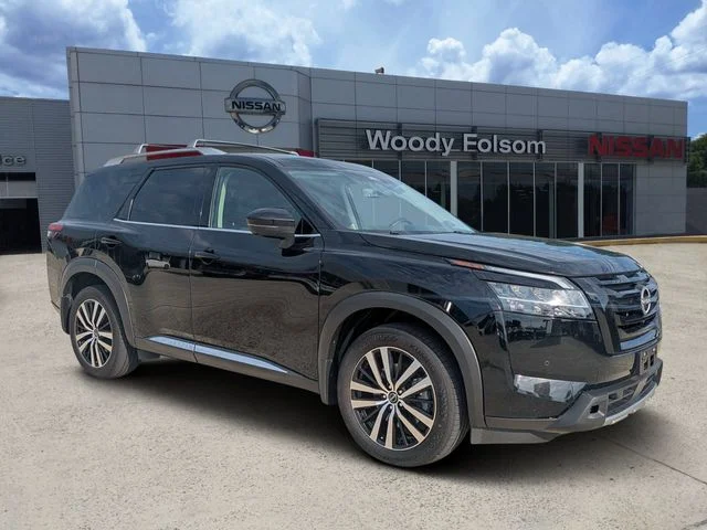 Used 2024 Black Nissan Platinum image 1
