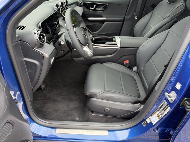 Used 2026 Starling Blue Metallic Mercedes-Benz GLC 300 image 13