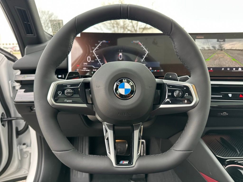 New 2026 Mineral White Metallic BMW 530i xDrive image 28