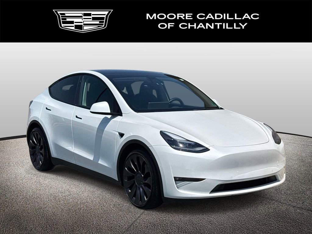 2022 Tesla Model Y Performance Dual Motor All-Wheel Drive's photo
