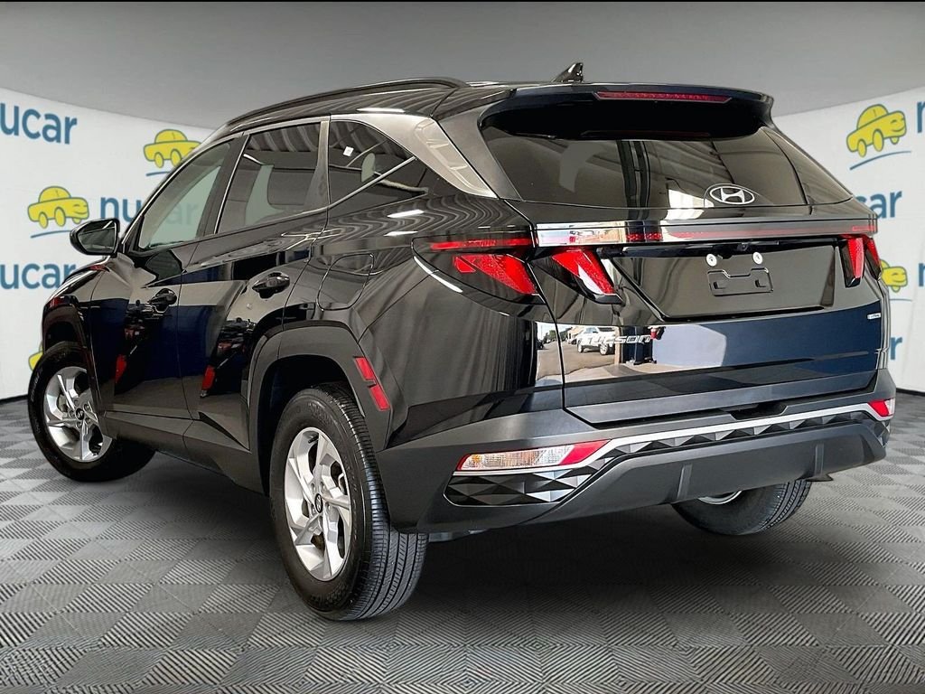 Used 2024 Black Hyundai SEL image 4