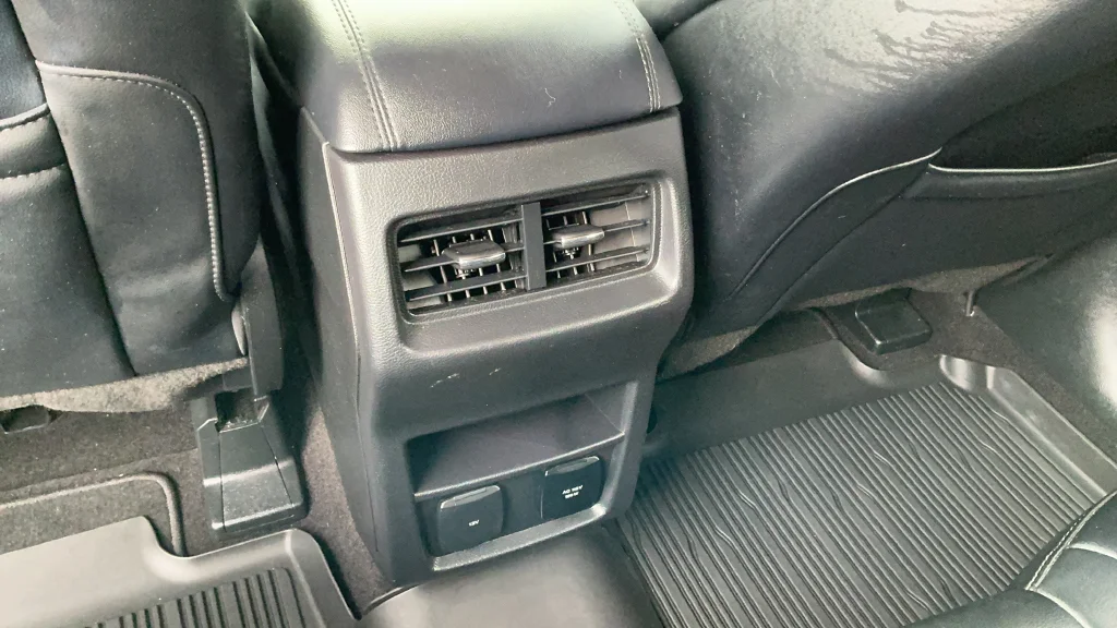 Used 2019 White Ford SEL image 10