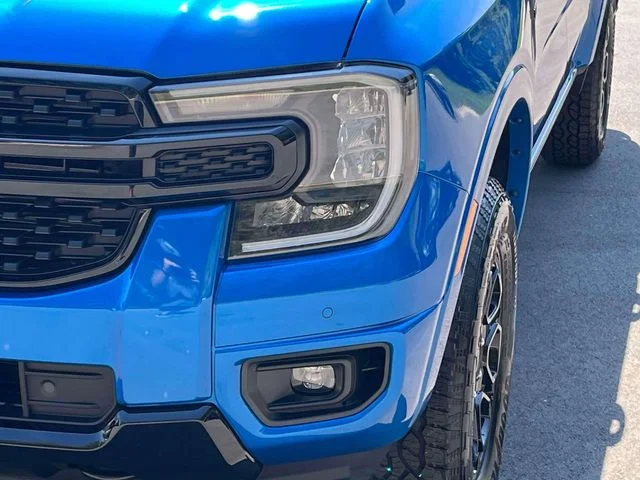 New 2026 Blue Ford XLT image 9