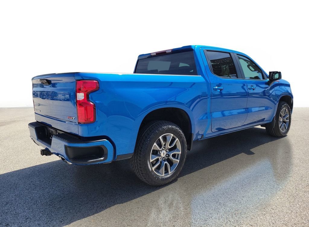 Used 2022 Glacier Blue Metallic Chevrolet RST image 4