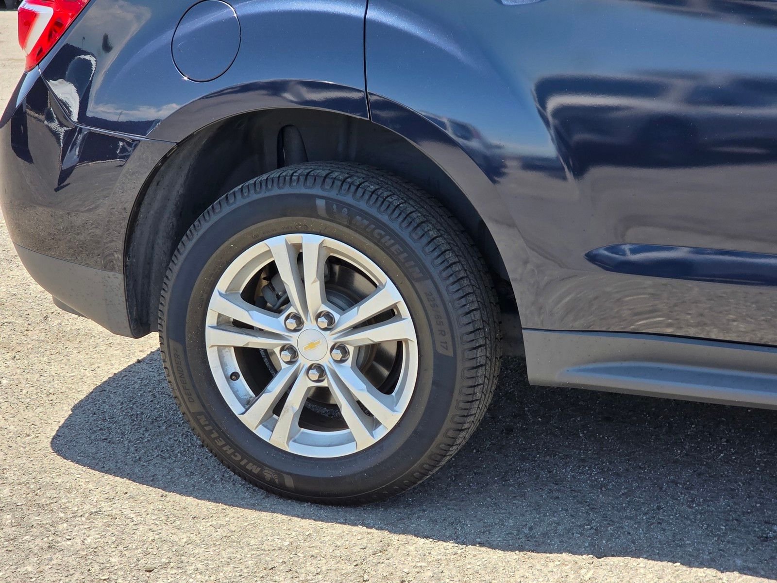 Used 2017 Blue Velvet Metallic Chevrolet LS image 9