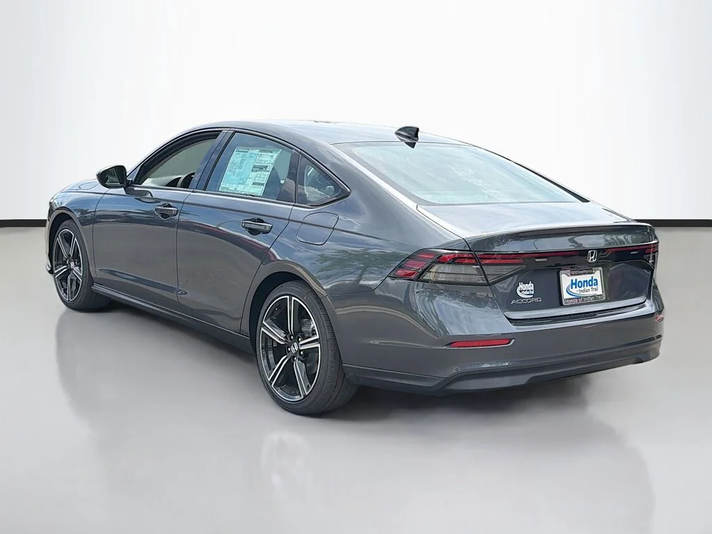 New 2026 Meteorite Gray Metallic Honda SE image 7