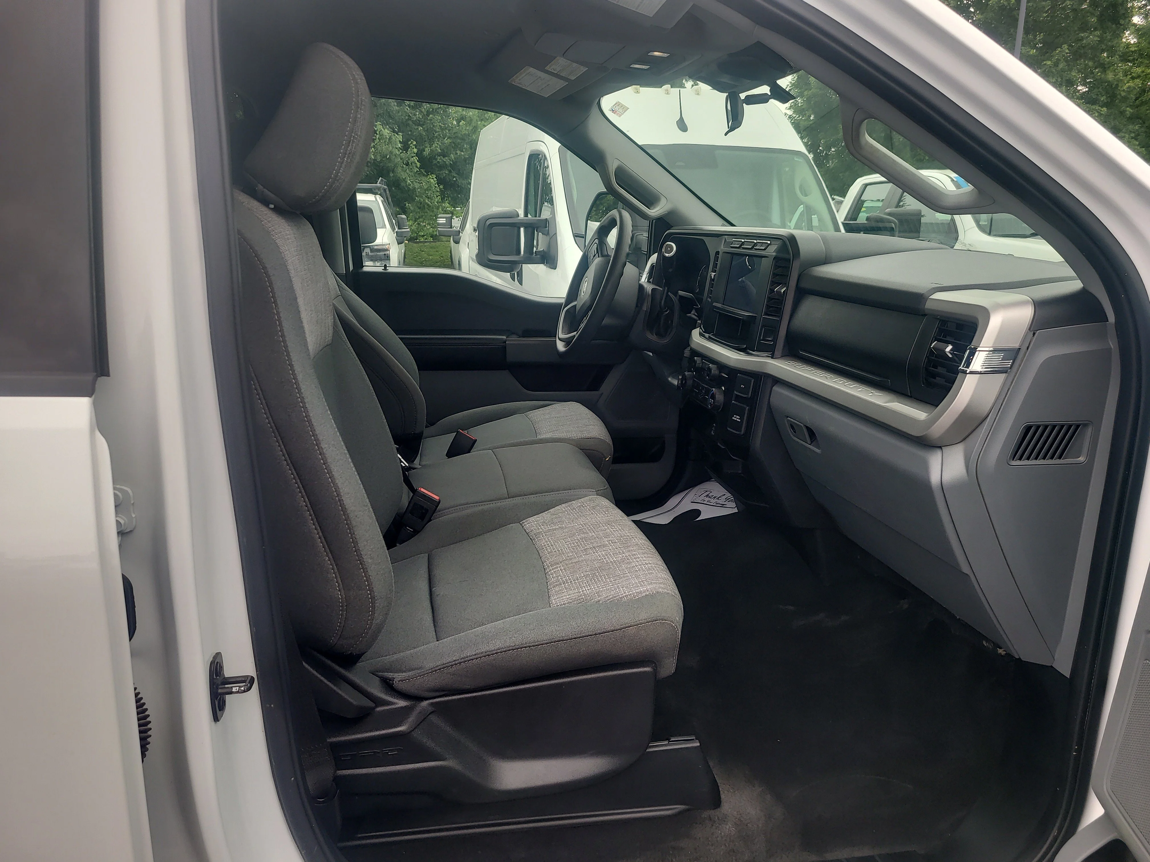Used 2024 Oxford White Ford XLT image 10