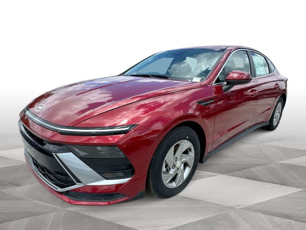 New 2026 Ultimate red Hyundai SE image 4