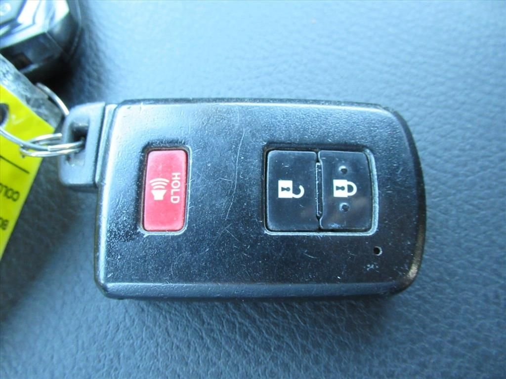 Used 2017 Silver Toyota Limited image 29