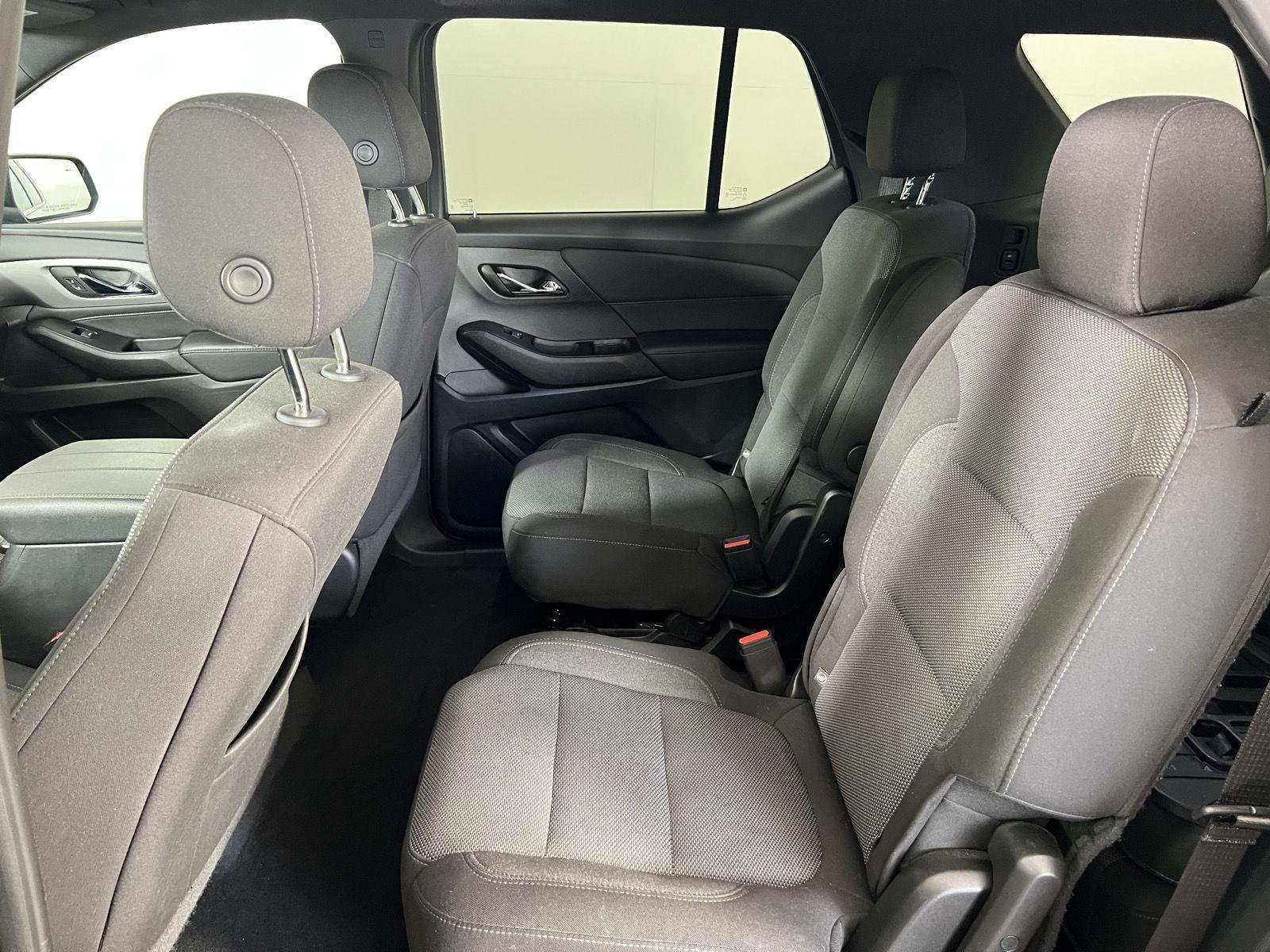 Used 2023 Mosaic Black Metallic Chevrolet LT Cloth image 18