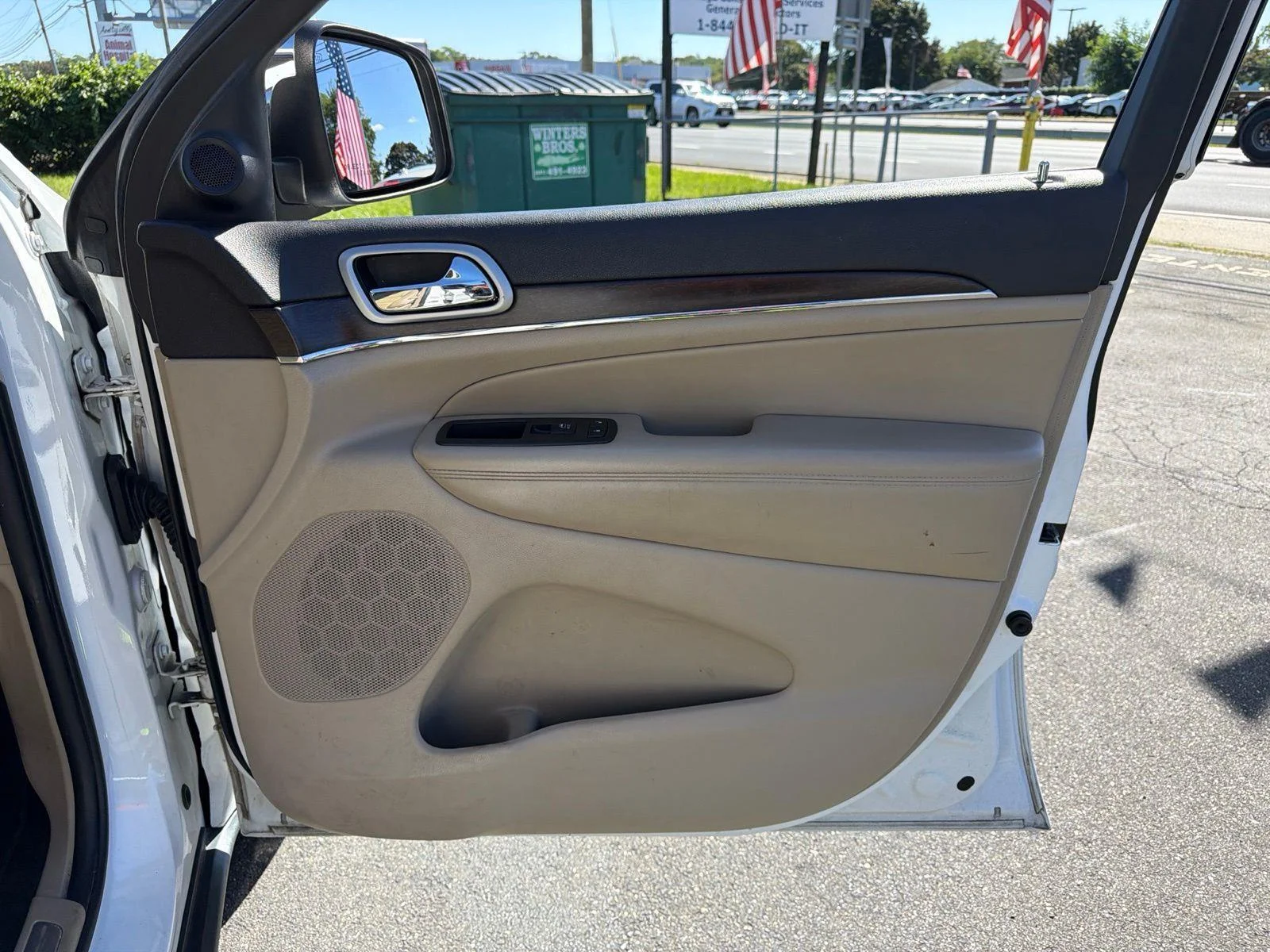 Used 2018 White Jeep Limited image 14