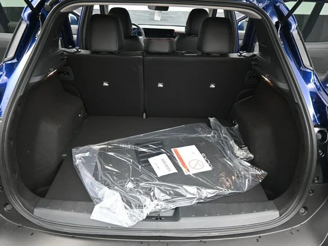New 2025 Deep Blue Pearl Nissan SR image 13