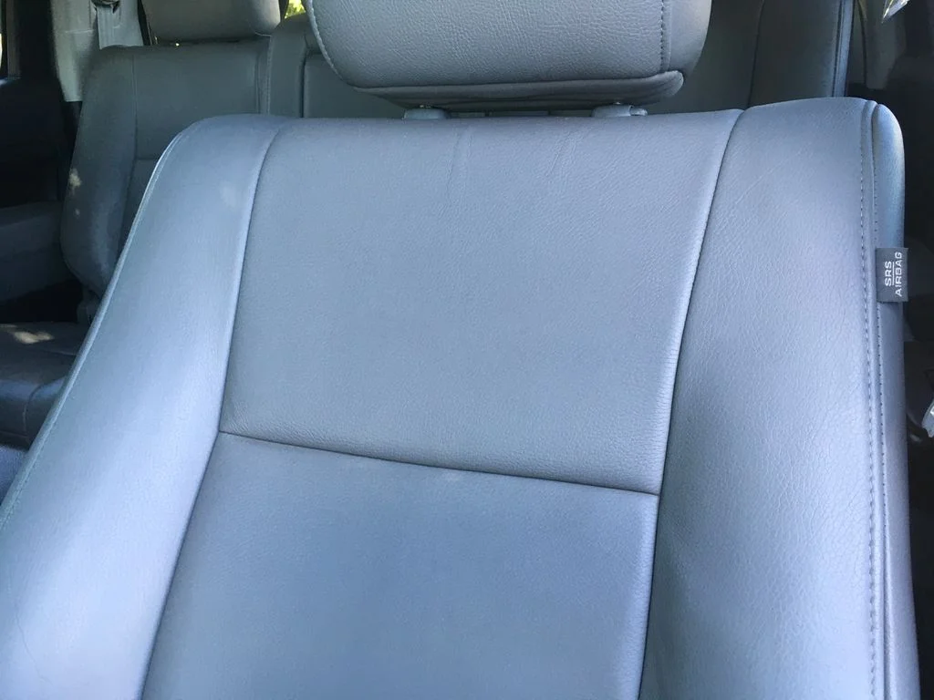 Used 2010 Silver Toyota Limited image 25