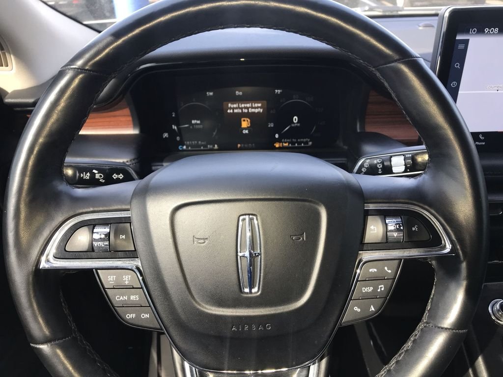 Used 2023 Silver Lincoln Reserve image 14