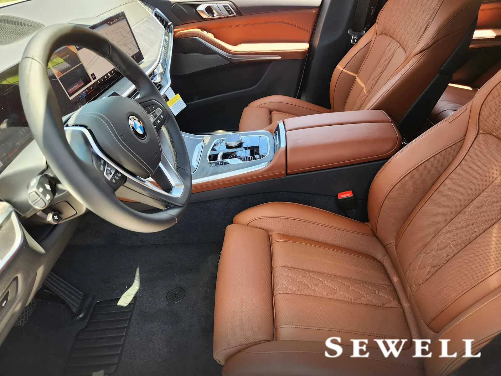 New 2026 Mineral White Metallic BMW xDrive40i image 4