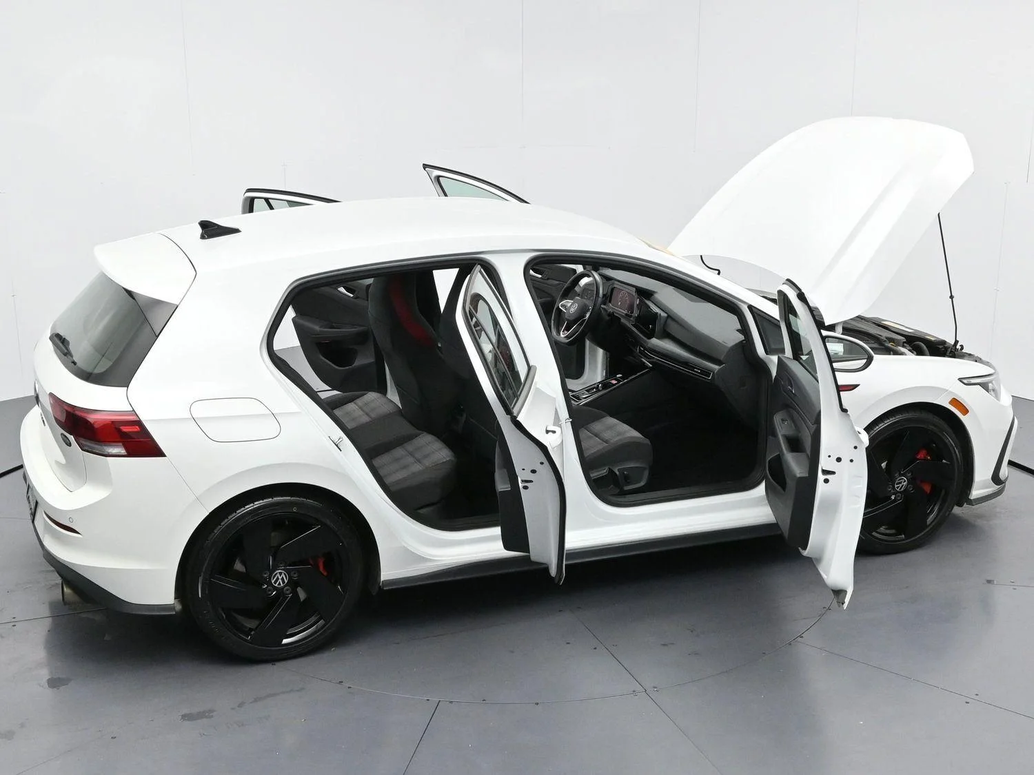 Used 2024 Opal White Pearl Volkswagen S image 35