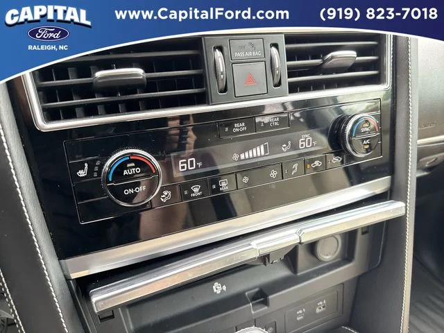 Used 2023 Black INFINITI Premium Select image 30