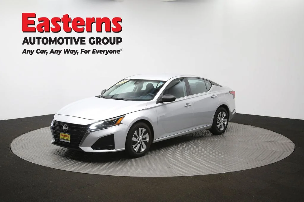 Used 2024 Silver Nissan 2.5 S image 55