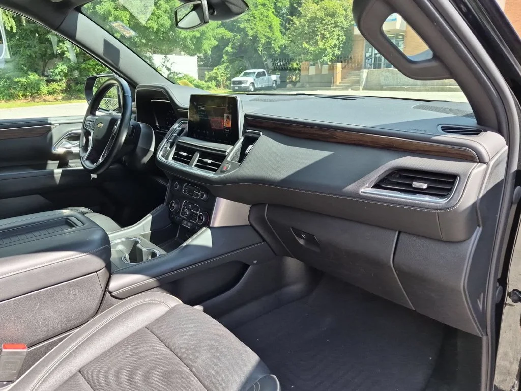 Used 2023 Black Chevrolet Premier image 30