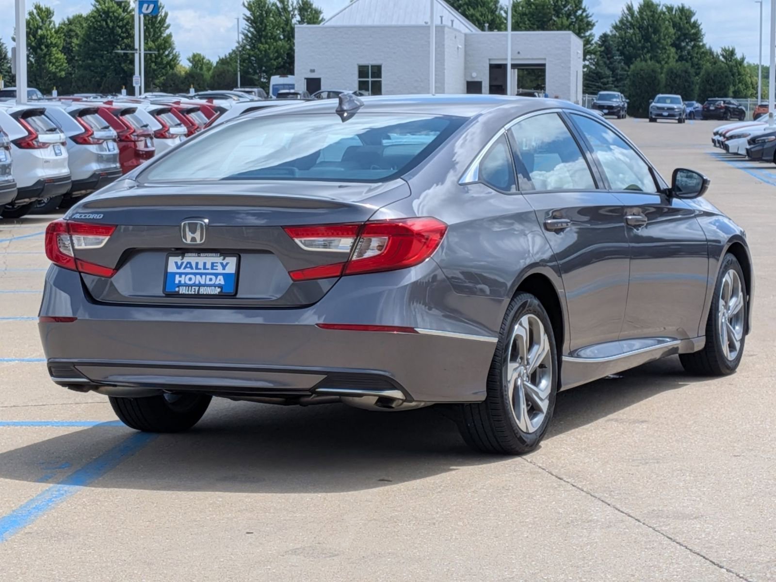 Certified Used 2018 Modern Steel Metallic Honda EX-L 1.5T image 7