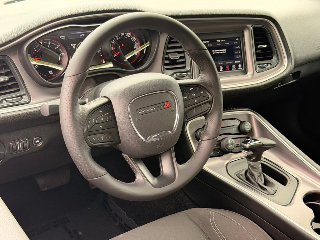 Used 2022 Green Dodge SXT image 17