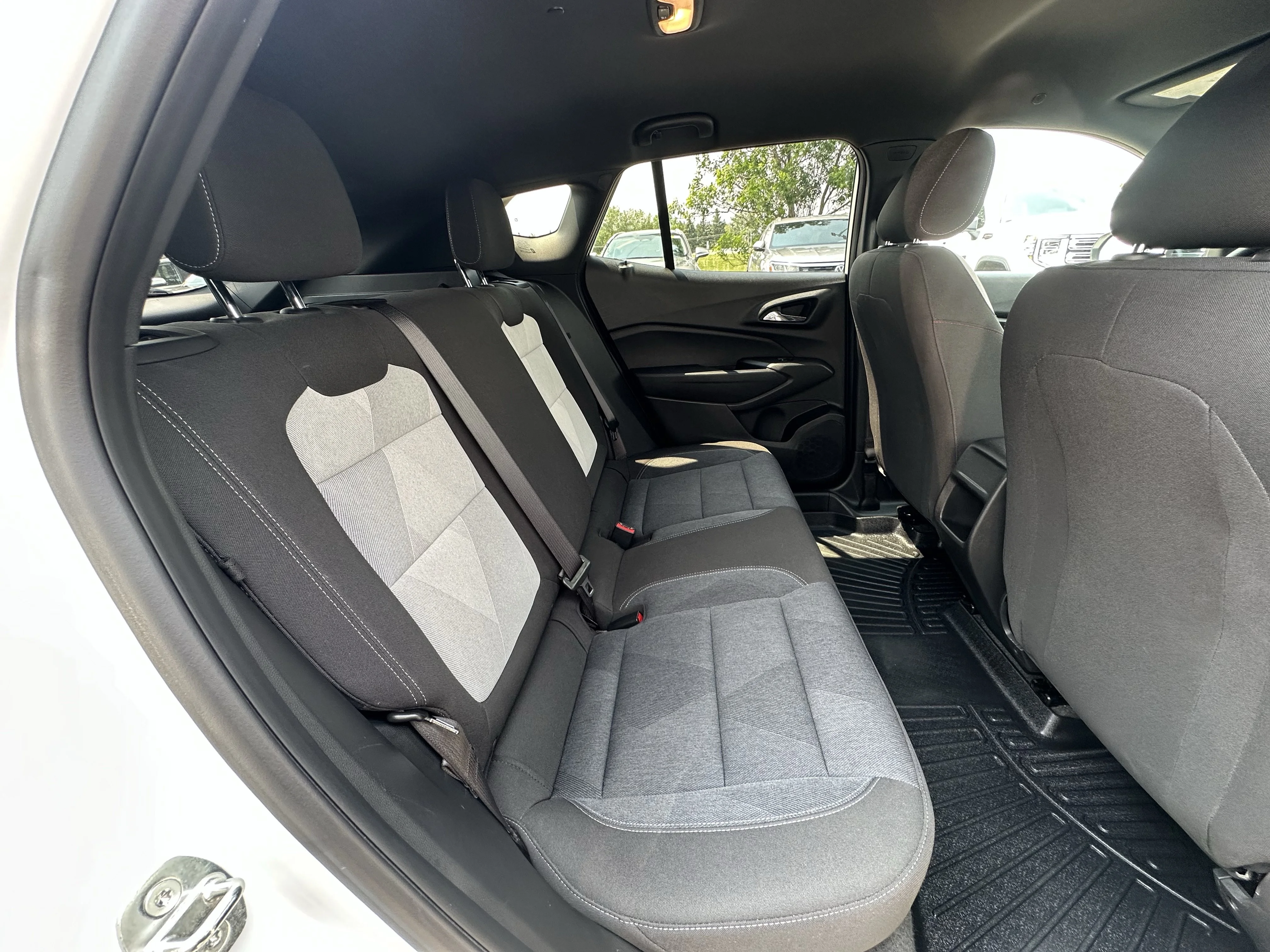 Certified Used 2024 White Chevrolet 1RS image 18