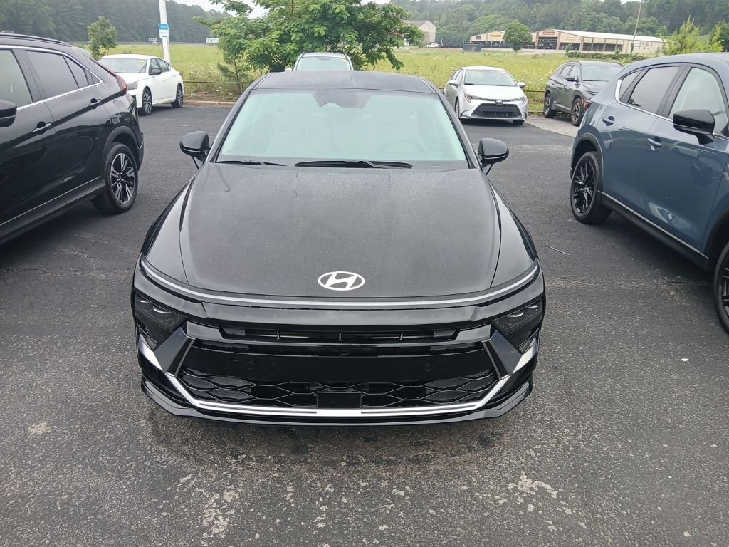 2025 Hyundai Sonata SEL's photo