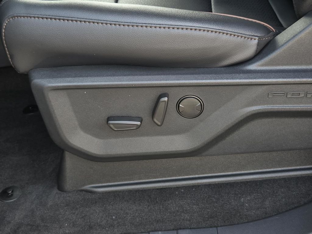 New 2026 Carbonized Gray Metallic Ford F-250® Lariat® image 13