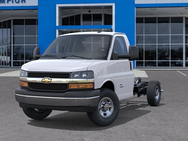 New 2025 Summit White Chevrolet 1WT image 6