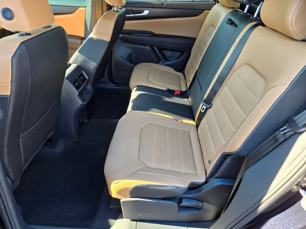 New 2026  Volkswagen 2.0T SEL R-Line Black image 7