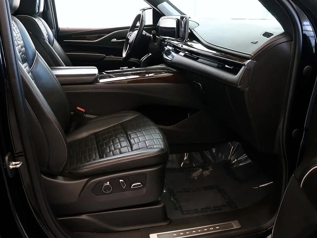 Used 2021 BLACK RAVEN Cadillac Sport Platinum image 38