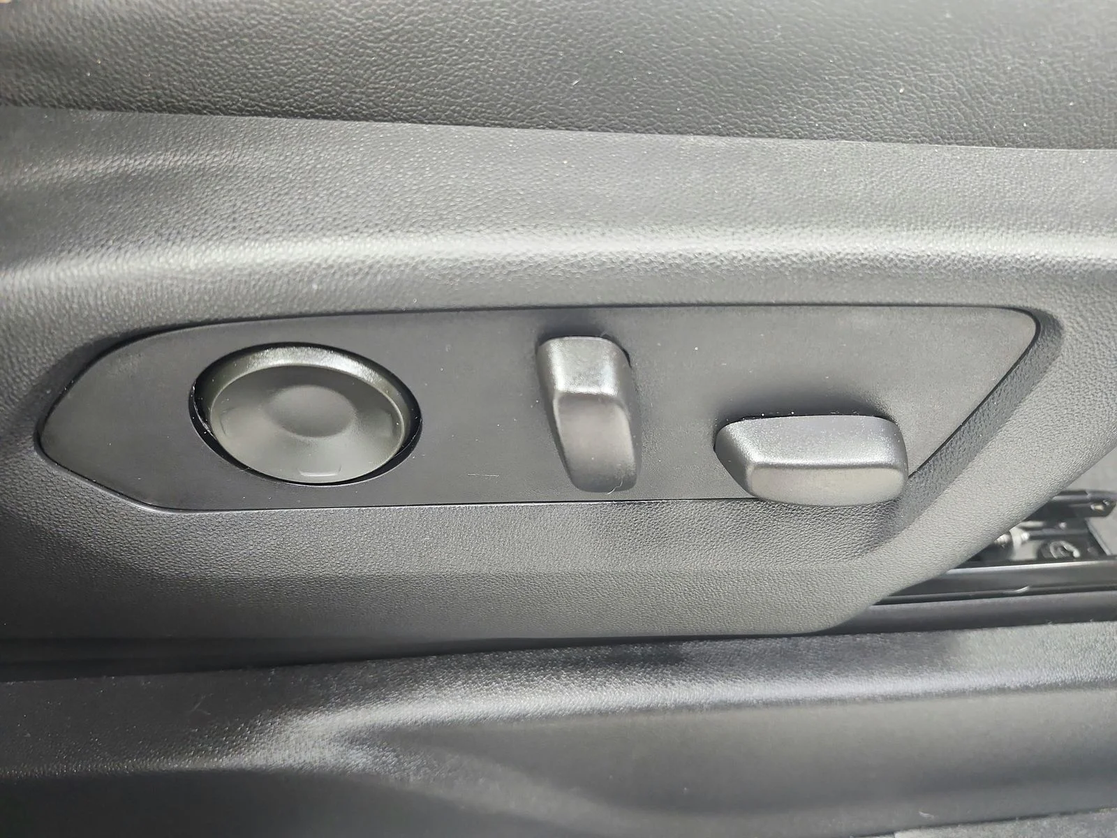 Used 2021 White Chevrolet High Country image 49