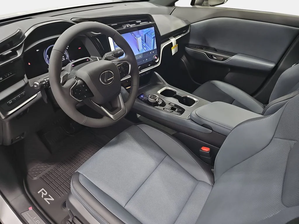 New 2026 Oxygen White Lexus PREMIUM AWD image 15