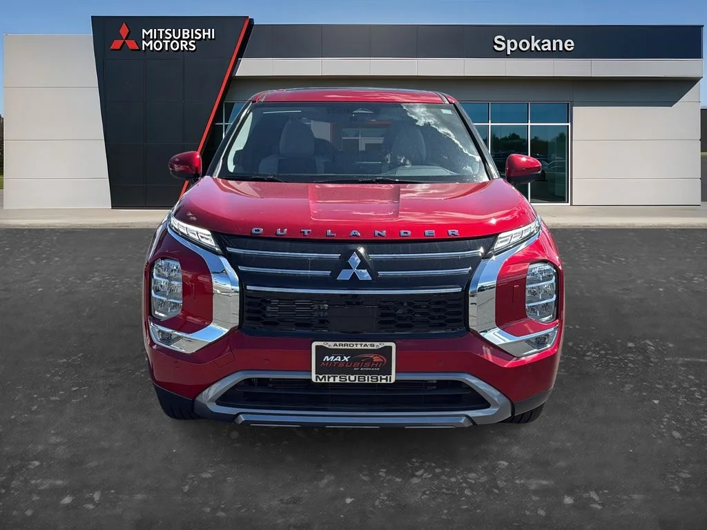 New 2026 Red Diamond Mitsubishi LE image 2