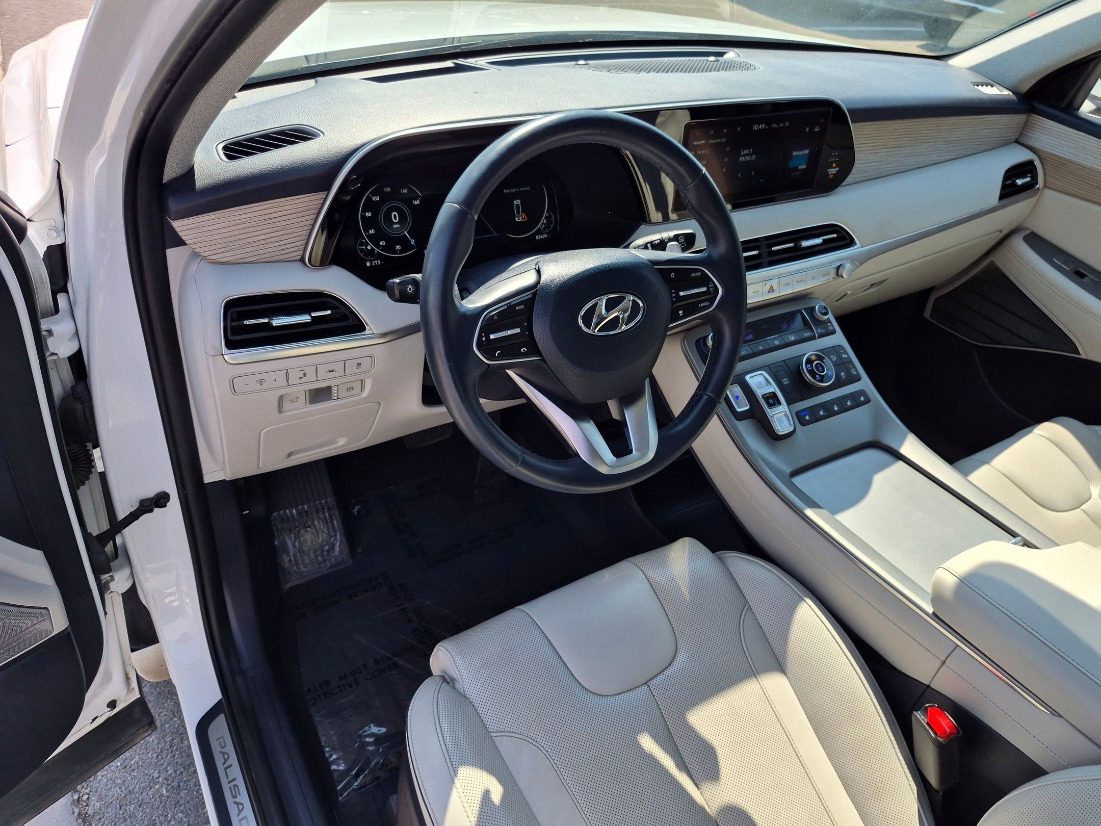 Used 2022 Hyper White Hyundai Limited image 13