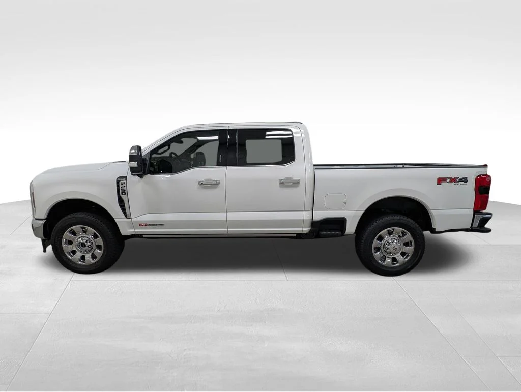 New 2026 Star White Metallic Tri-Coat Ford F-250® King Ranch® image 1