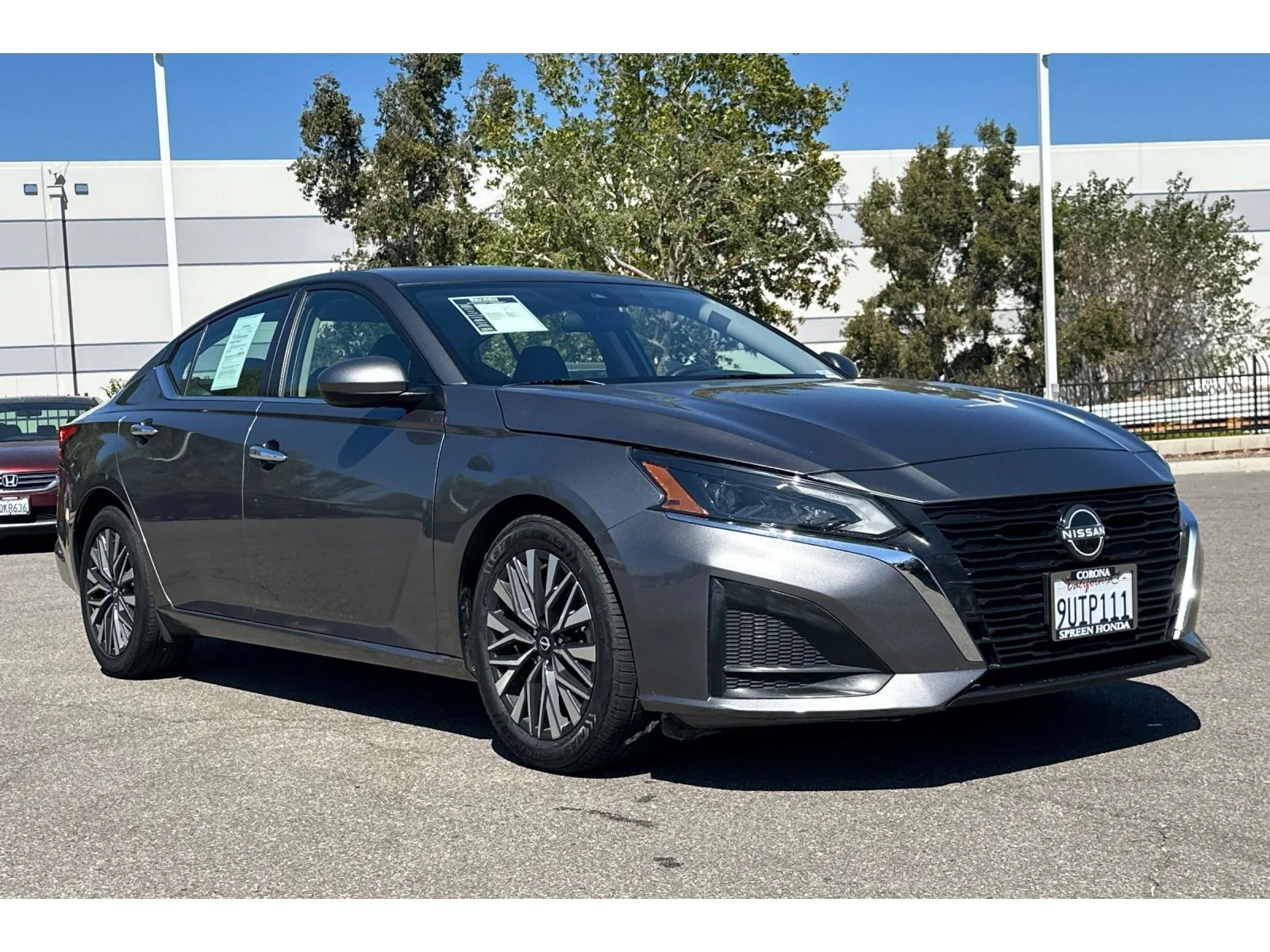 Used 2023 Gun Metallic Nissan 2.5 SV image 8
