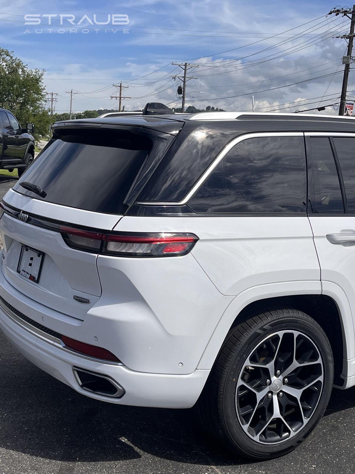 Used 2023 Bright White Clearcoat Jeep Summit Reserve image 8