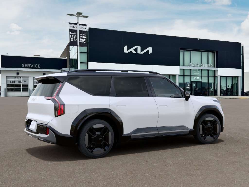 New 2026 White Kia GT-Line image 6