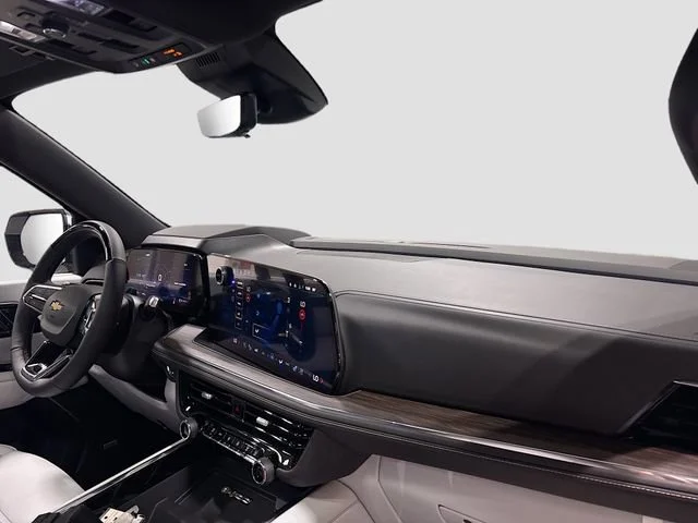 2025 Chevrolet Suburban Premier - Photo 43