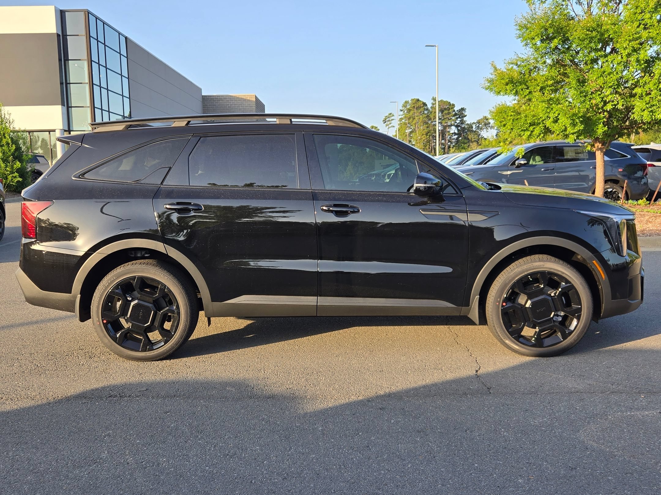 New 2026 Ebony Black Kia X-Line EX image 8