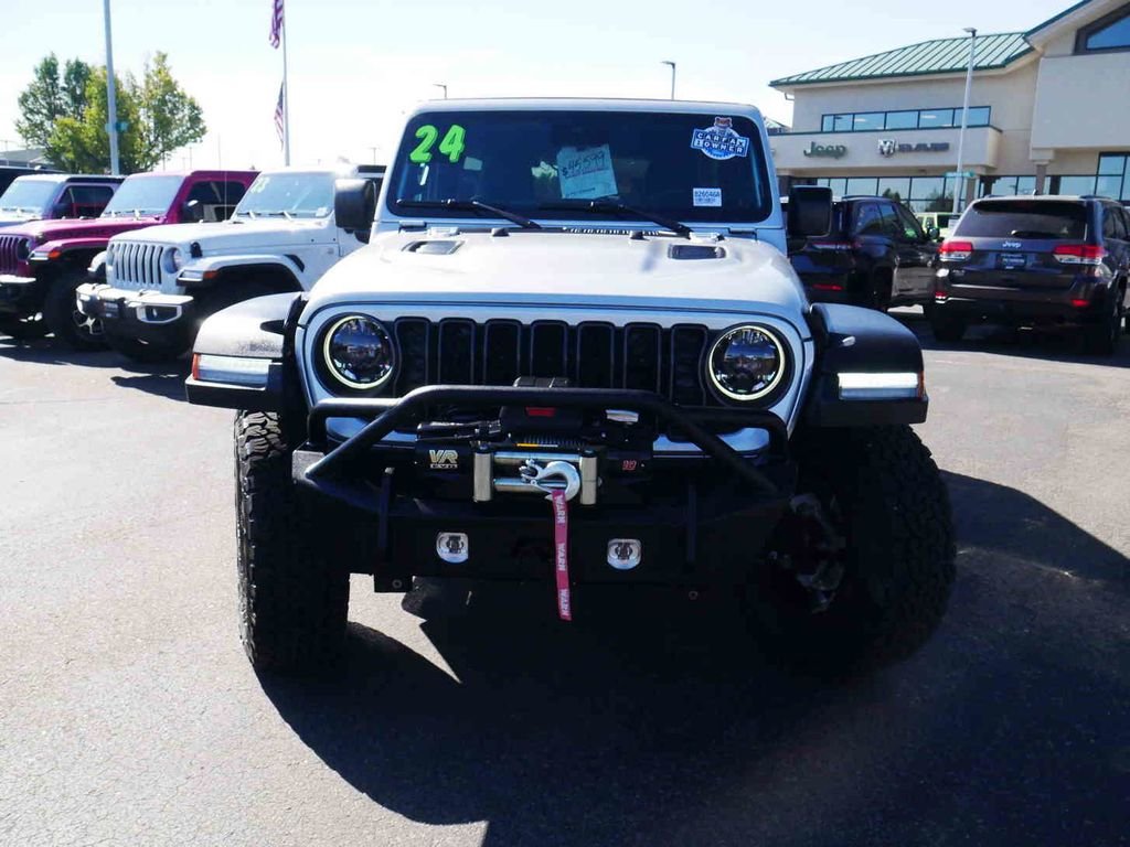 Used 2024 Silver Jeep Rubicon image 3