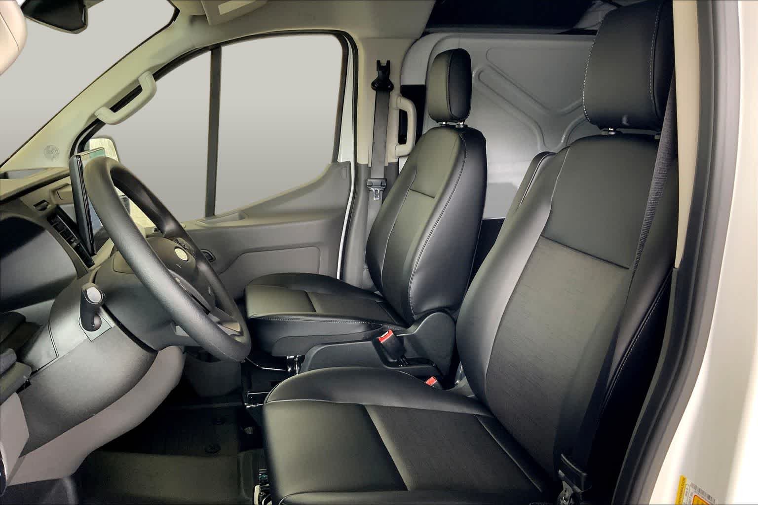 New 2026 Oxford White Ford Cargo Van image 9