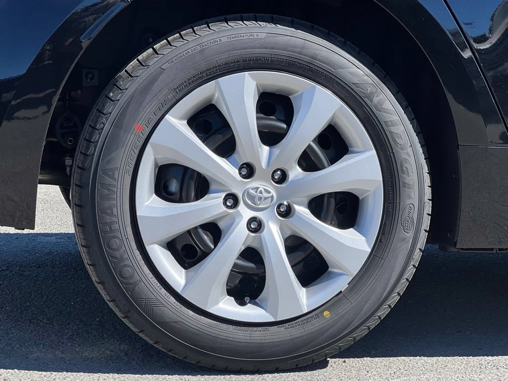 New 2027  Toyota LE image 9