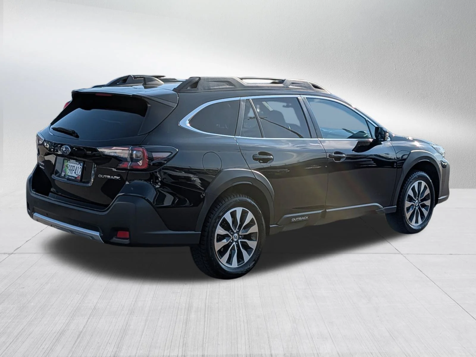 Used 2023 Crystal Black Silica Subaru Limited image 7