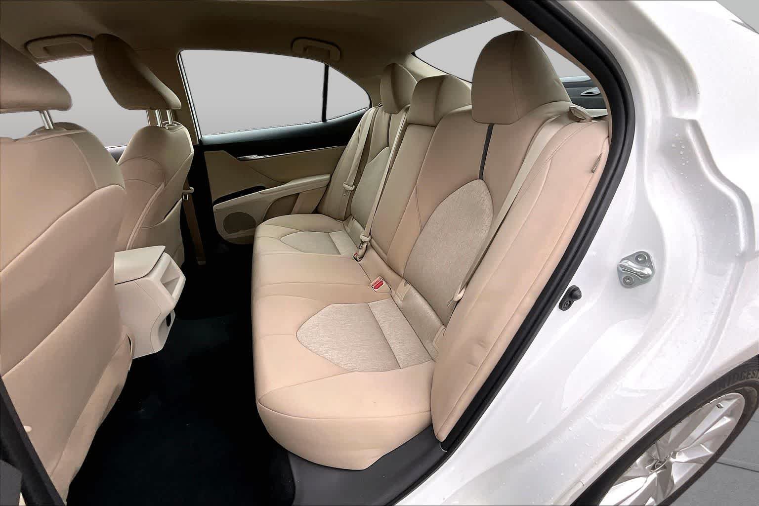 Used 2024 Ice Cap Toyota LE image 34