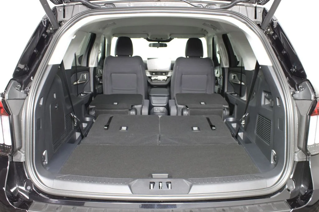 New 2026 Agate Black Metallic Ford Active image 9