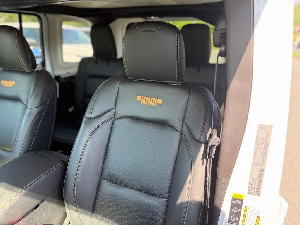 Used 2025 White Jeep Sahara image 6